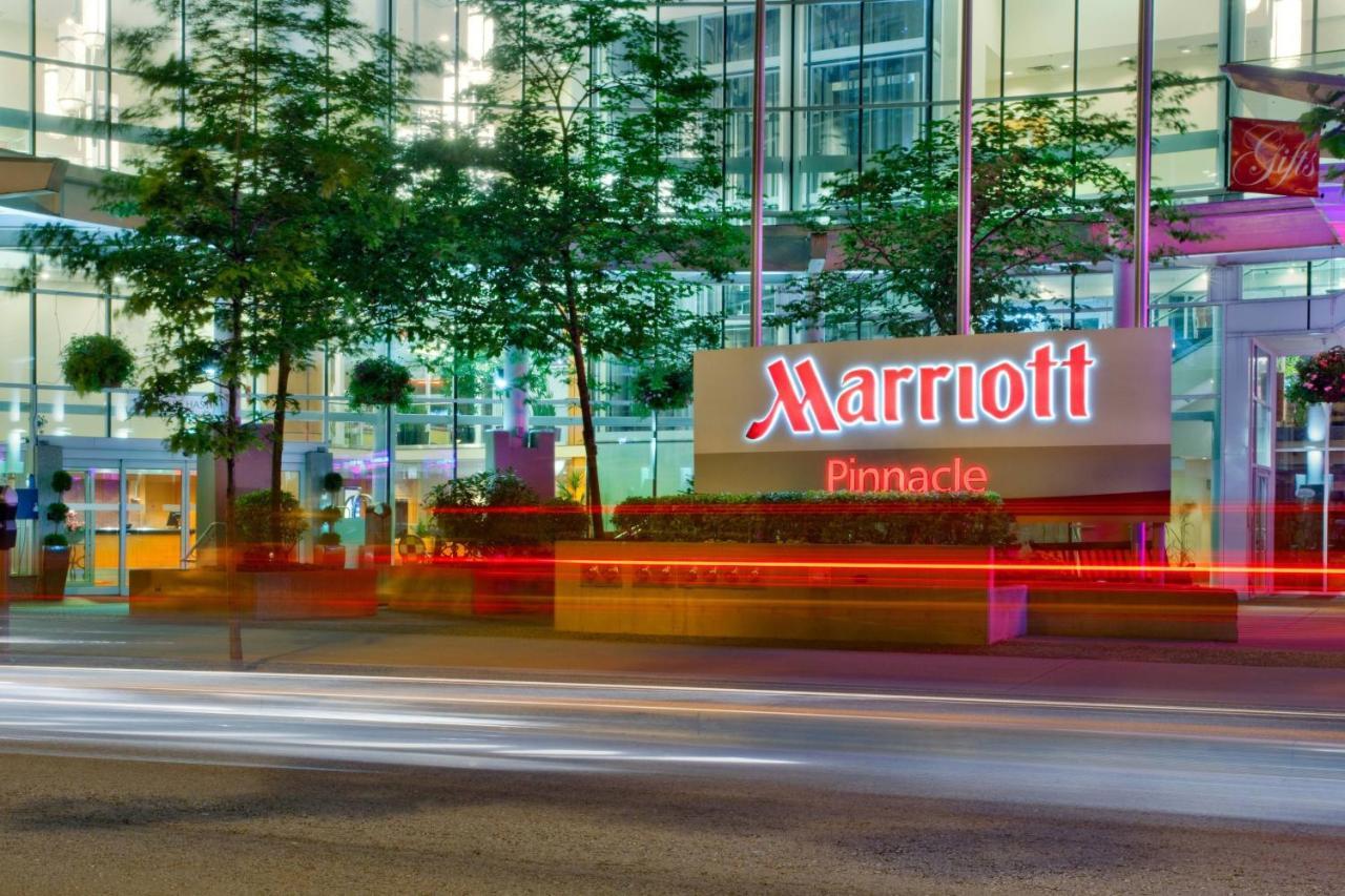 Vancouver Marriott Pinnacle Downtown Hotel Exterior photo